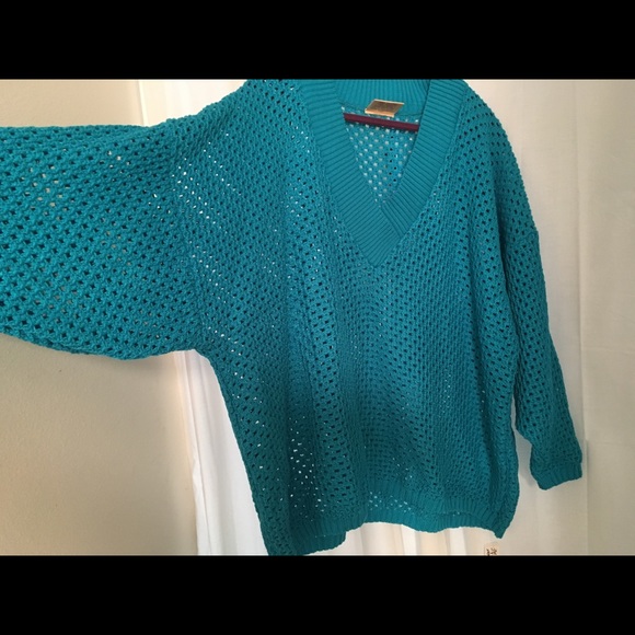 Tunic-style sweater - Picture 4 of 4
